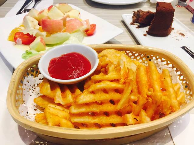 必胜客(国恒百货店)