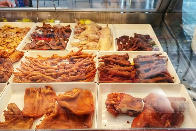 阿满食品(乐购八一路店)