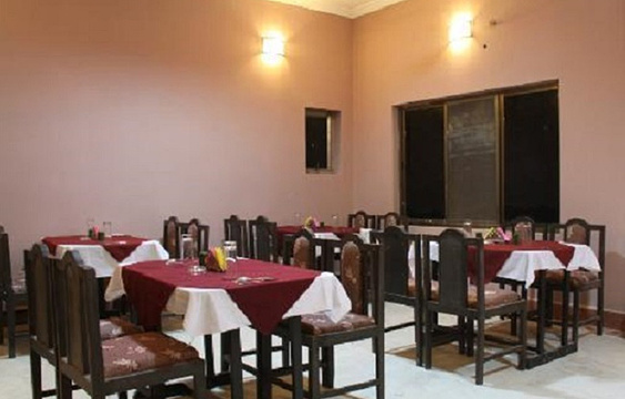 Maitri Restaurant旅游景点图片
