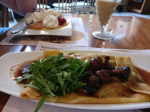 Crepes & Waffles旅游景点图片