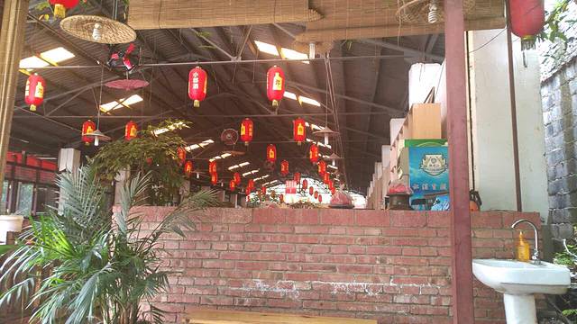 土灶香柴火鸡(M60店)