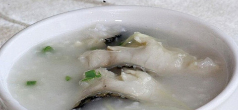潮汕风味海鲜粥的图片