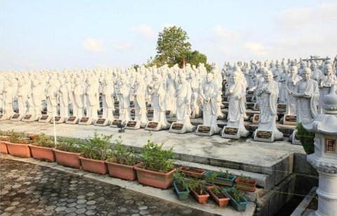 500 Lohan Temple
