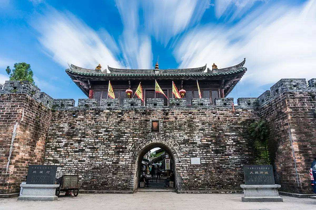北京好玩的地方排行榜 449f8246a51b9619977983ac9dc31015.jpg_r_640x640_e4660684.jpg