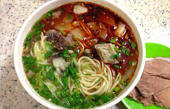 金强牛肉面(五泉广场店)