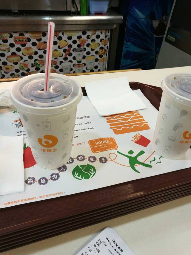 华莱士·全鸡汉堡(东阿店)