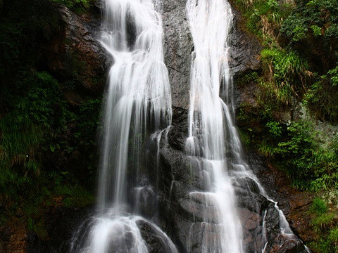 梅雨瀑旅游景点图片