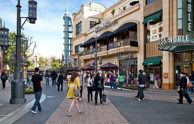 格罗夫购物中心