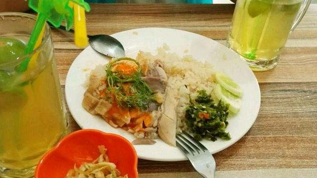 楠缅鸡油饭(嘎兰中路店)旅游景点图片