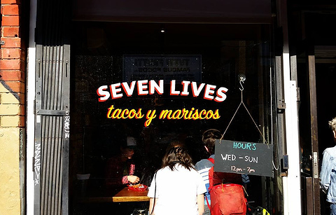 Seven Lives Tacos Y Mariscos