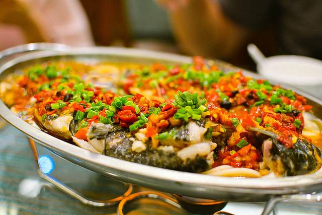 自游人特色美食一楼