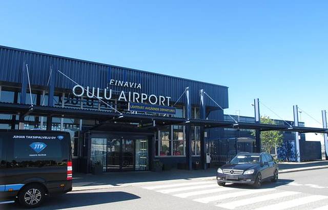 托尔马切夫机场