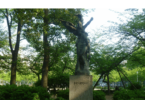 Yusha ni Eikoare Statue