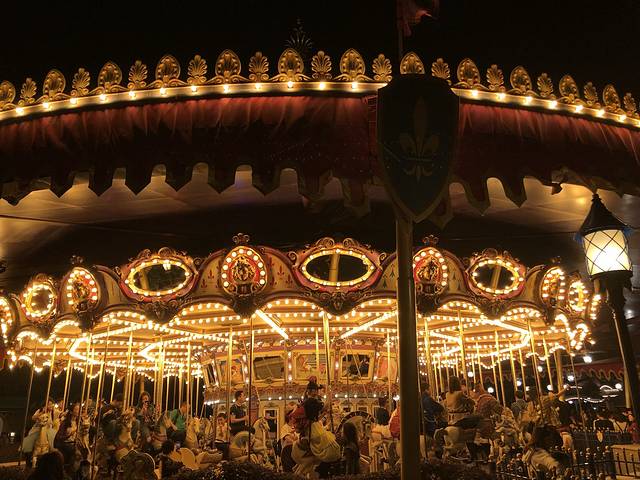 灰姑娘旋轉木馬