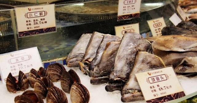 巨无霸海鲜公馆