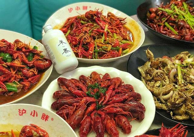 沪小胖小龙虾(宝山店)