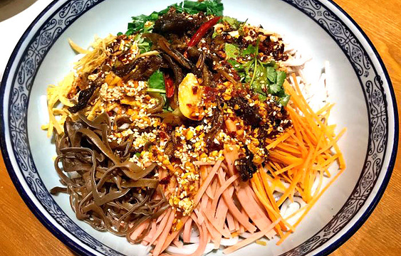 福照楼汽锅鸡饭店(龙腾店)旅游景点图片