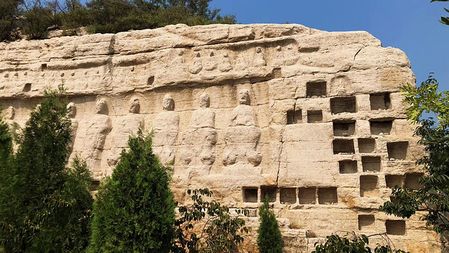 棘梁山千佛崖景区旅游景点图片