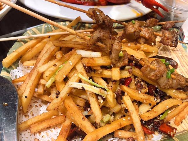 广场川菜馆(凤山路店)