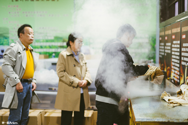 "它是整个茶博览苑的中心，也是观看万亩茶园的最佳观景台。每一站都非常的精彩，每一种体验都不容错过_中华普洱茶博览苑"的评论图片