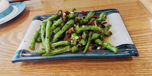 尹二姐守艺川菜(美专校街店)