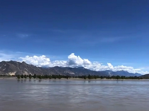 雅鲁藏布江旅游景点图片
