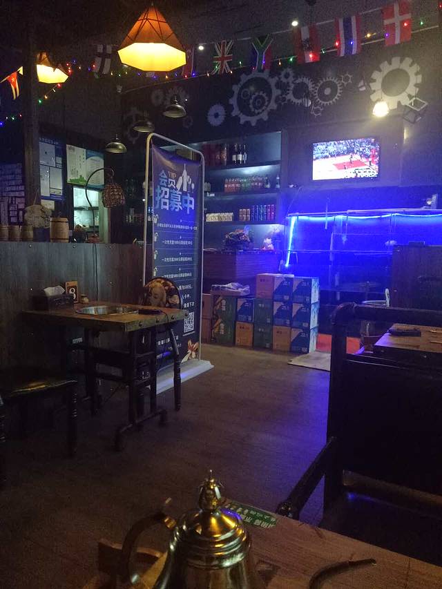 致青春主题餐厅(中环百汇店)