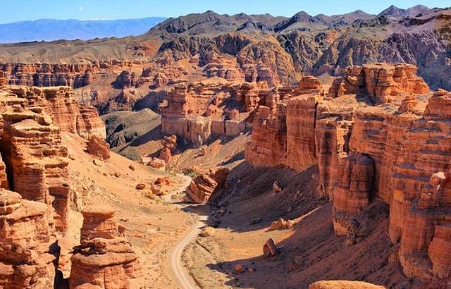 Charyn Canyon