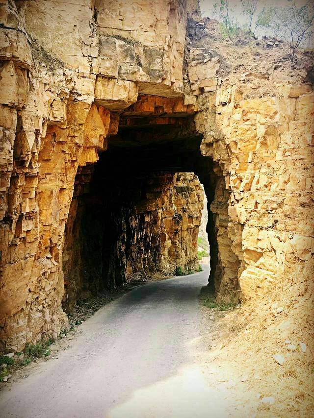 张家口永定河峡谷漂流
