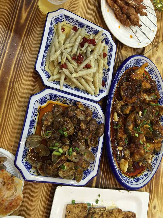 老街烧烤·羊肉·龙虾馆(汉口火车站店)