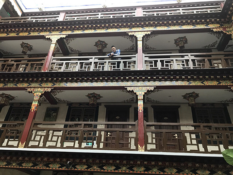 扎西曲塔藏餐厅旅游景点图片