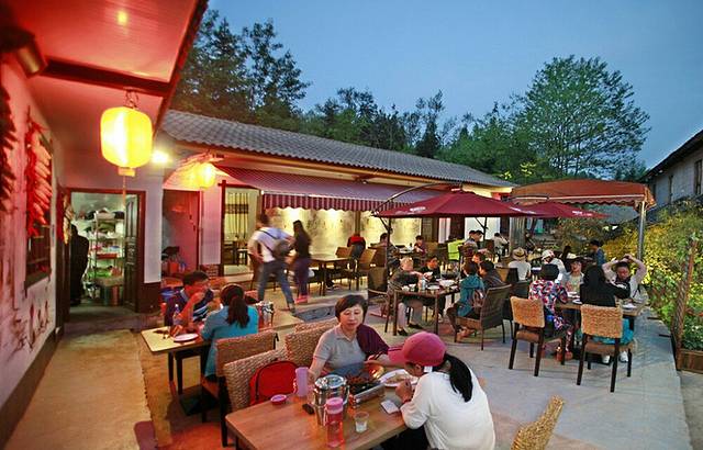 界上人家三下锅丁香榕店