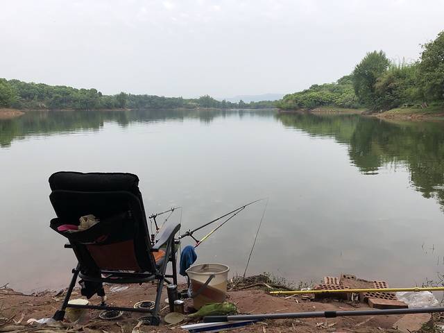 三岔湖高家庄农家乐烤全羊柴火鸡翘壳鱼(三岔湖店)