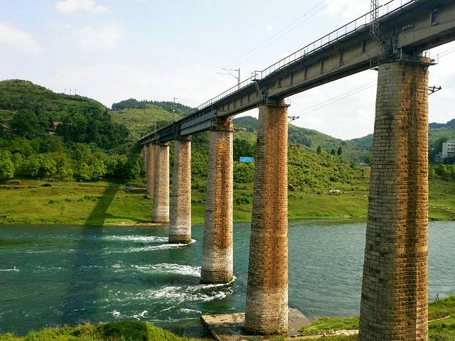 乌江渡码头渡假村