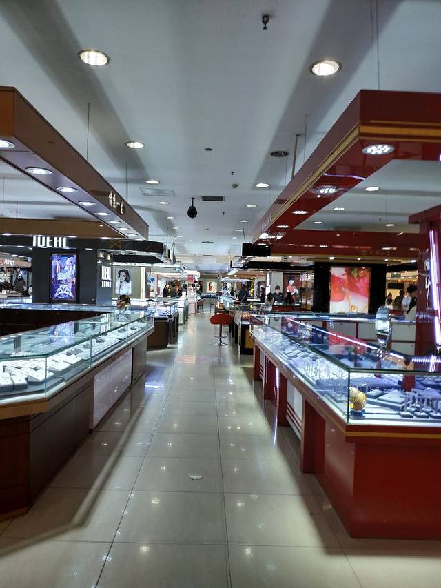 唐百大集团北方购物广场