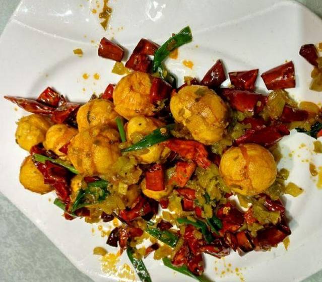 布依狮子楼·酸笋牛肉·鱼(广场北路店)