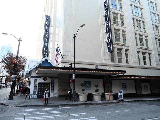 诺德斯特龙百货（市中心店）