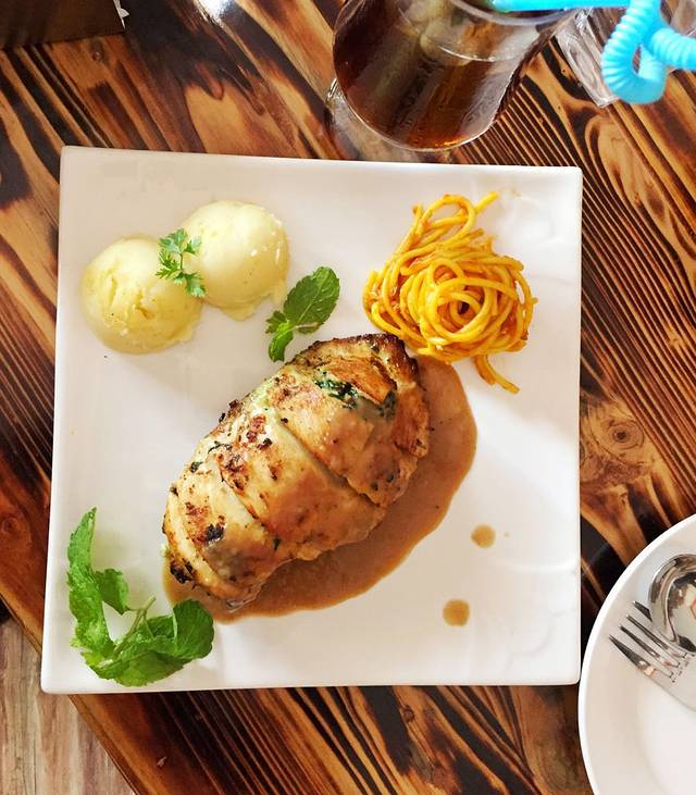 库玛丽尼泊尔风味餐吧