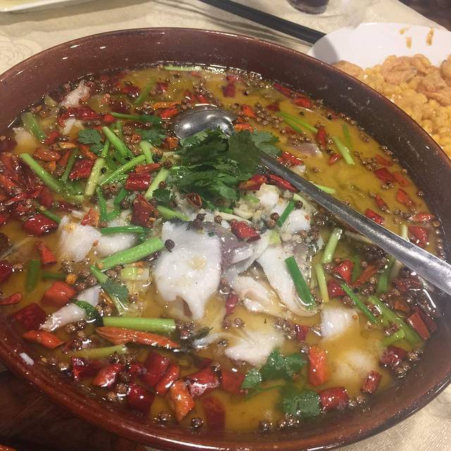 闻香阁东北菜(穗石店)