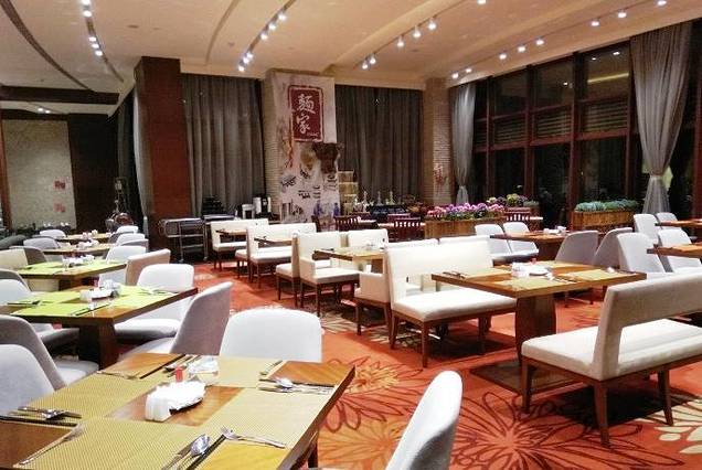 昆明华邑酒店·鲜艳全日餐厅