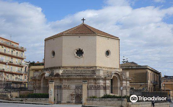 Basilica Santa Lucia al Sepolcro旅游景点图片