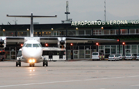 维罗纳机场的图片
