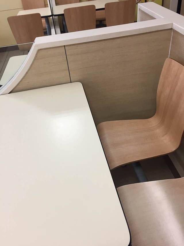 华莱士·全鸡汉堡(南陵店)