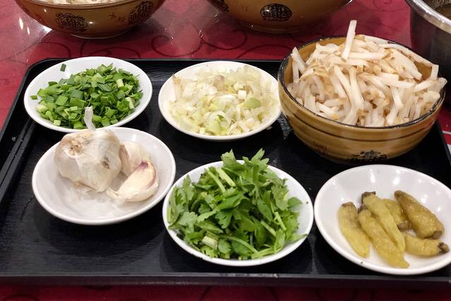 白氏老婆婆干羊肉剁荞面·非物质文化遗产品牌(靖边总店)