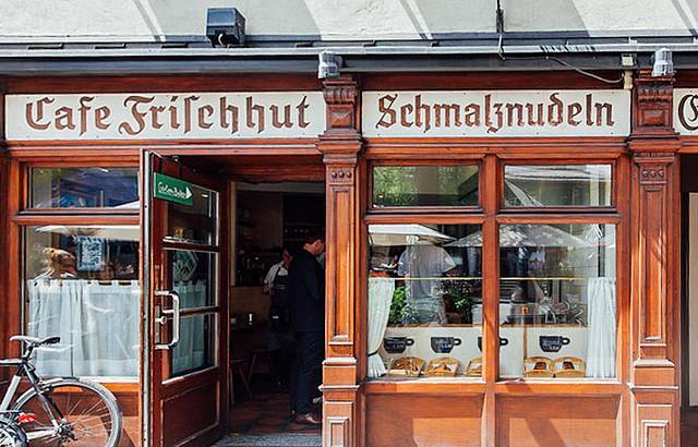 Schmalznudel - Cafe Frischhut