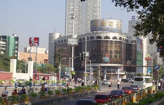 华联商厦(海阳路店)