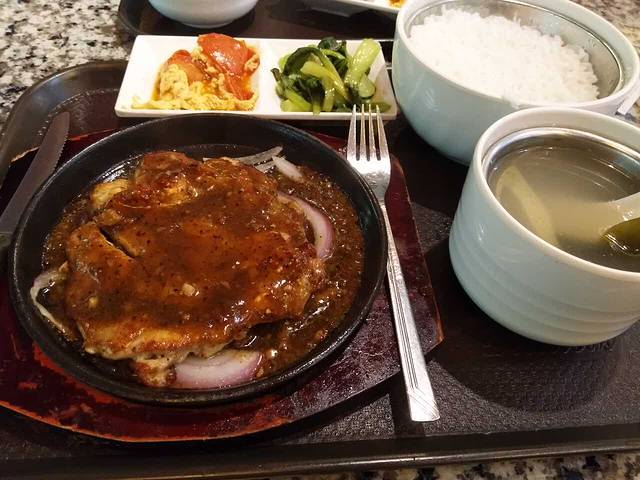 伟氏澳门茶餐厅(龙华路店)