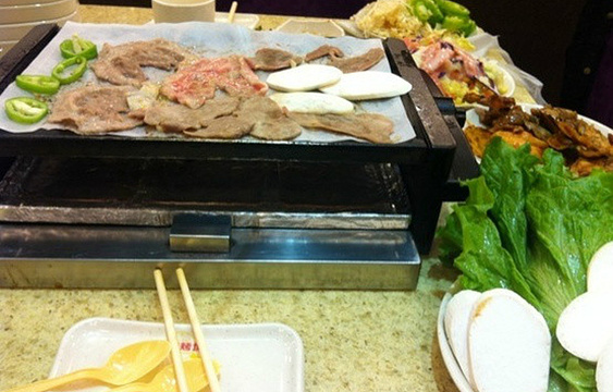 金牌烤场烤肉海鲜自助广场(欧亚卖场店)旅游景点图片