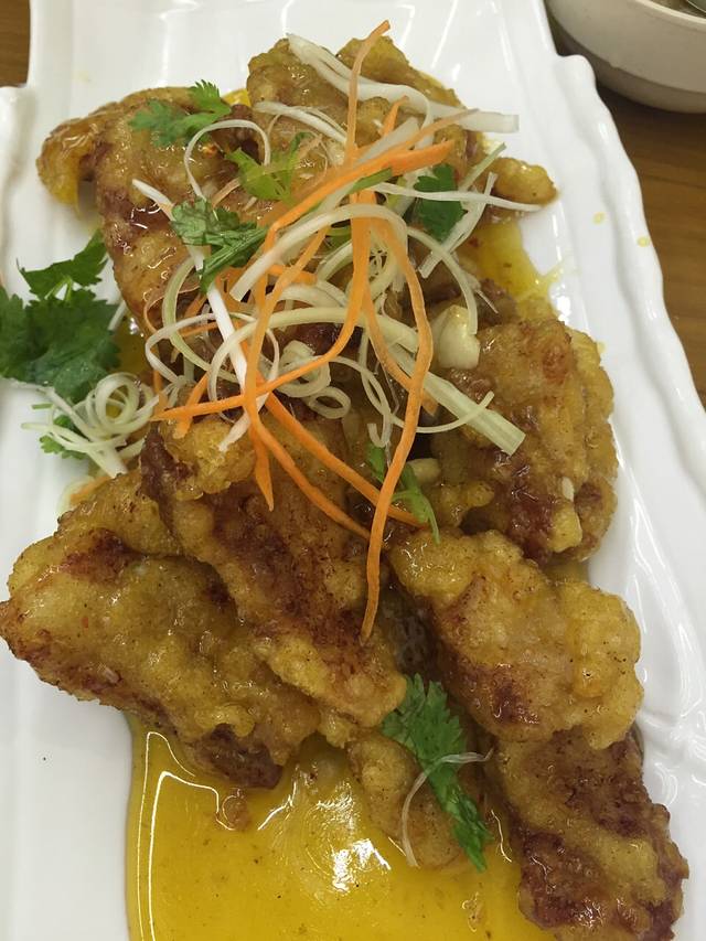 小黄牛朝鲜族特色汤饭馆(长白山店)