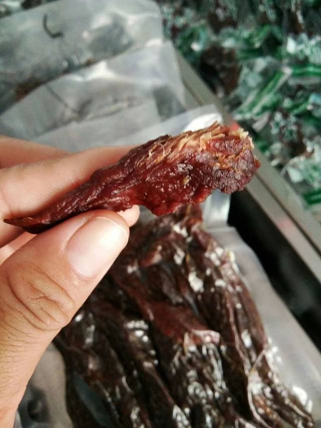臻牛坊牛肉干加工厂